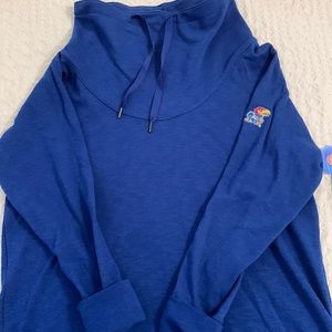 Columbia KU Collegiate Down Time Pull Over Shirt. NWT